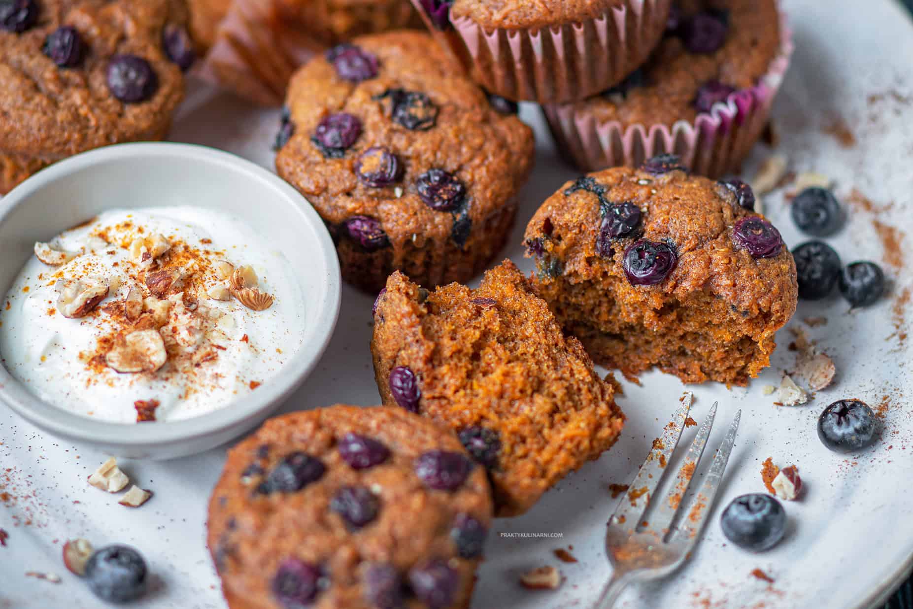 Pe noziarniste Muffiny Marchewkowe